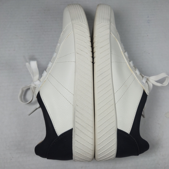 SOUL Naturalizer Women's Neela White and Black Oxford Sneakers Size 7 Wide - Picture 8 of 12